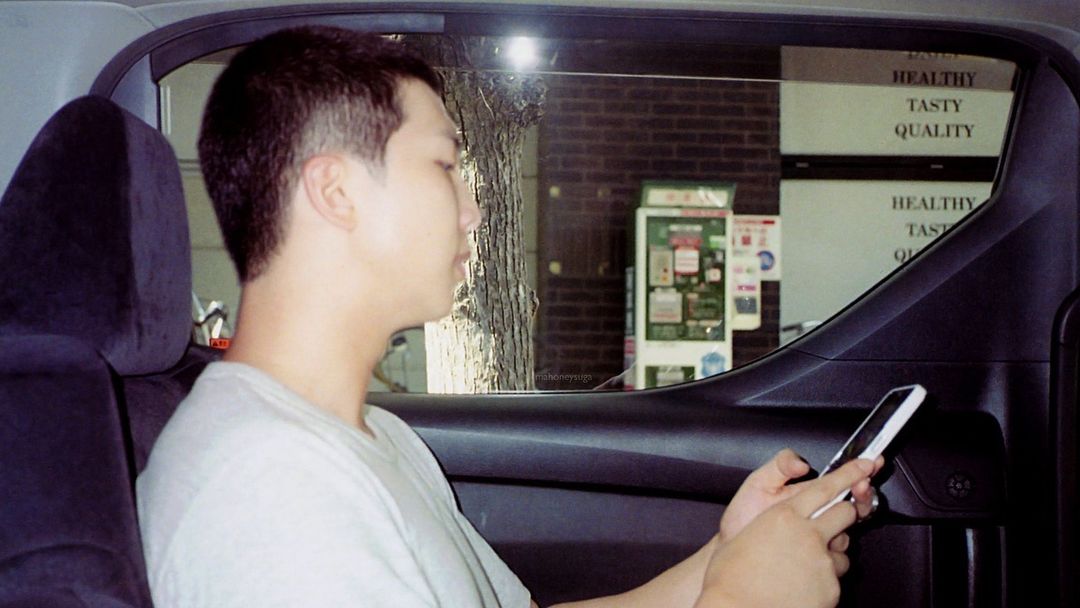 잠시 시간을 내어 여러분의 변함없는 지지와 사랑에 깊은 감사를 표하고 싶습니다.  여러분의 격려는 저에게 큰 의미가 있습니다. 이렇게 놀라운 팬/군대를 갖게 된 것은 정말 행운입니다.

 여러분 각자는 제 여정에서 중요한 역할을 합니다.  여러분의 환호와 메시지는 제가 계속 한계를 뛰어넘고