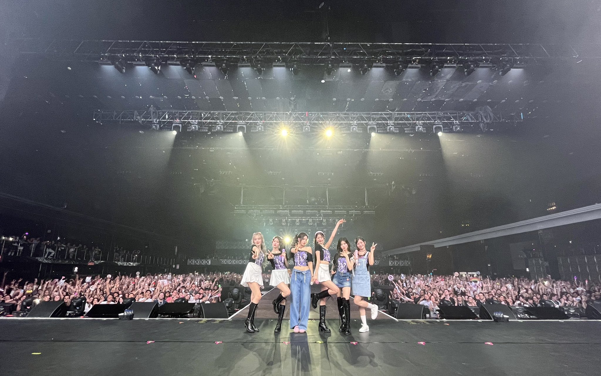 GRC93ojbgAAzTTo?format=jpg&name=large