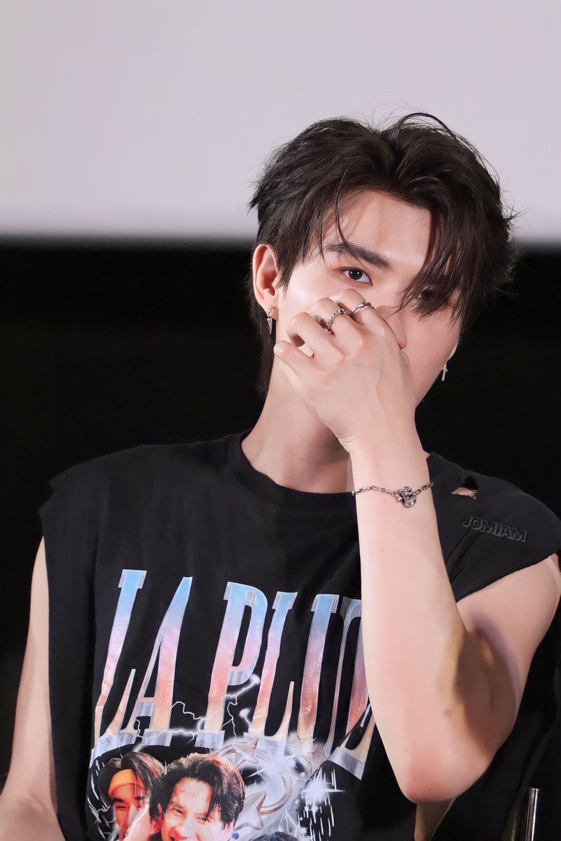 🎂Happy Birthday To TitleTNT🎂

โตขึ้นอีกปีแล้วนะ มีความสุขมากๆคับ มีรอยยิ้มที่สดใส
มีแฟนคลับที่น่ารักและซัพพอร์ตน้องเติ้ลแบบนี้ไปเยอะๆ
มัมหมีคนนี้เป็นกำลังใจให้น้องเติ้ลเสมอนะคับ เลิฟยู 💙

<a href="/Titletnt/">TITLE</a> 
#Happy24thTitleTNT 
#TitleTNT #TrophyTITLE