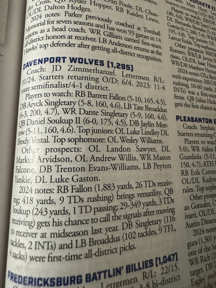 The <a href="/DHSWolvesFB/">Davenport Football</a> had an impressive run behind their talented RB <a href="/BarrettFallon12/">Barrett Fallon</a> 
Tough, quick, elusive, vision, downhill runner
Keep an eye on <a href="/danielsoukupII/">Daniel Soukup II</a> and <a href="/TateBroaddus/">Tate Broaddus</a> <a href="/LukeLindley15/">Luke Lindley</a> <a href="/DanteSingletar1/">Dante Singletary</a> 
#2mgewatchlist players

<a href="/jdzimmerhanzel/">JD Zimmerhanzel</a> <a href="/2MGE_/">𝟚𝕄 𝔾𝕣𝕚𝕕𝕚𝕣𝕠𝕟 𝔼𝕧𝕒𝕝𝕦𝕒𝕥𝕚𝕠𝕟𝕤</a> <a href="/BDammone/">Along The Wire</a> <a href="/MikeM_Scout/">𝕄𝕚𝕜𝕖 𝕄𝕠𝕣𝕣𝕚𝕤 𝕊𝕣</a>