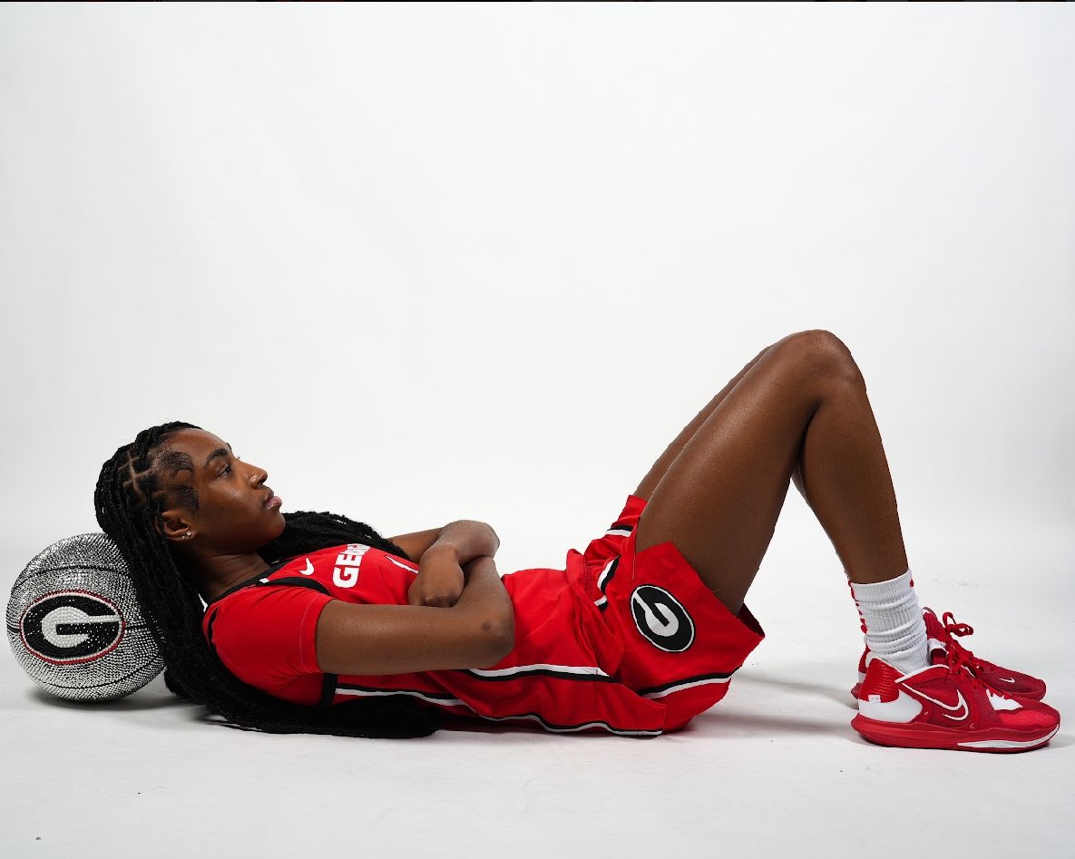 Had a wonderful time with the staff on my visit to UGA! Thank you for the hospitality 🐶