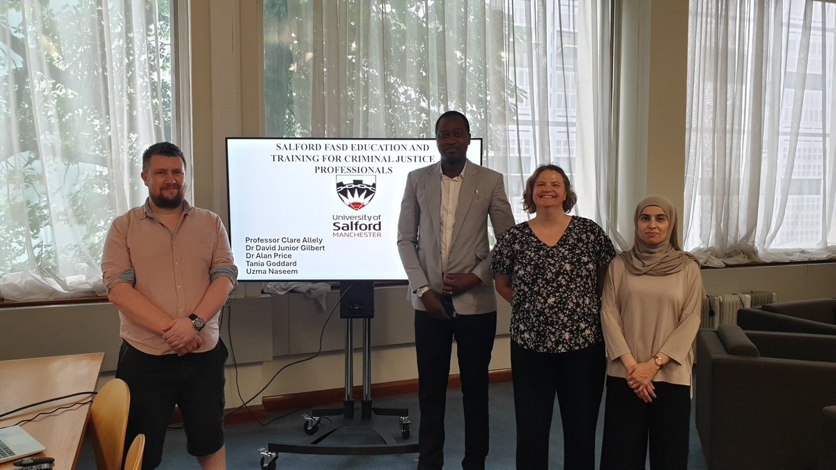 ClareAllely's tweet photo. Super team delivering training on FASD in the Crown Court in Manchester yesterday! @FasdSalford @GilbertDavidJr https://t.co/aTqbRmMchE
