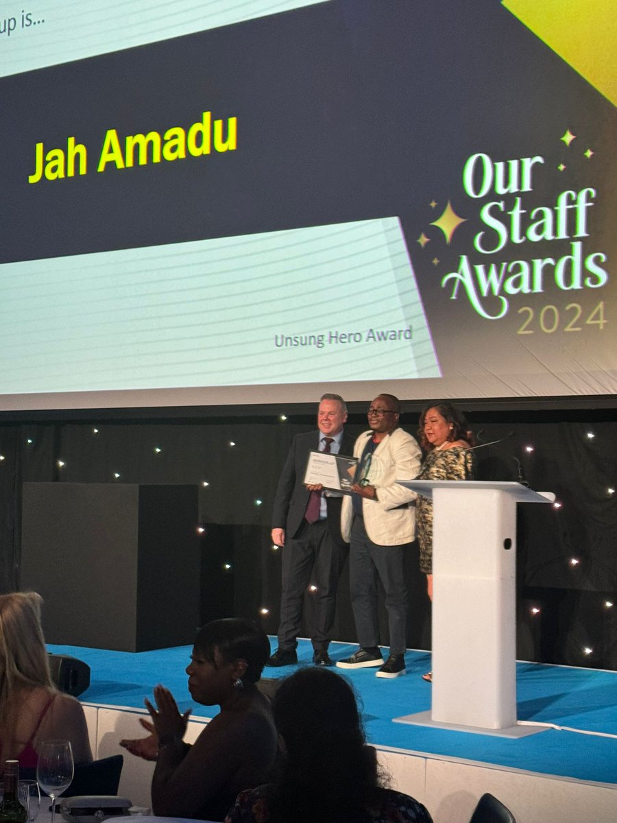 Runner up of Unsung hero award, nominated by the public goes to APC Clinic Manager Jah tonight @NorthMidNHS staff awards. #hivnurse #nurse #HIV