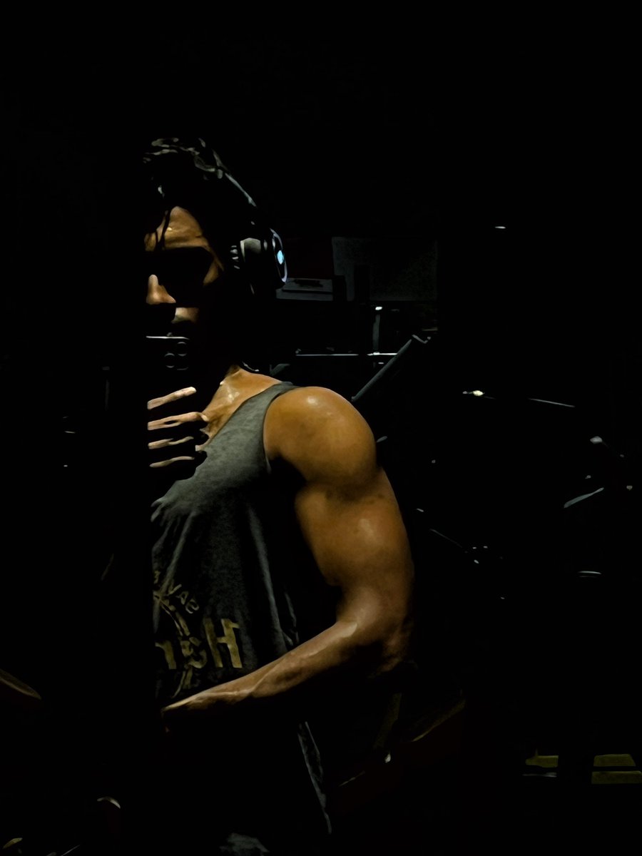 Lukesh29 tweet picture