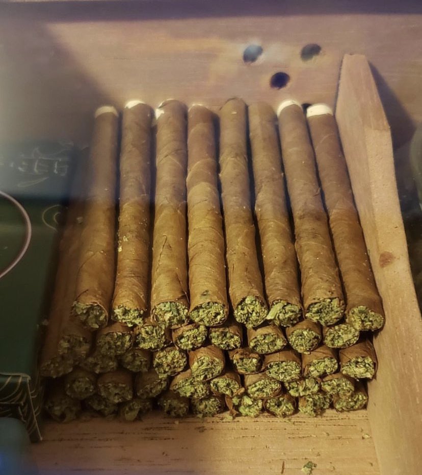 STONERS R US 🍃 tweet media