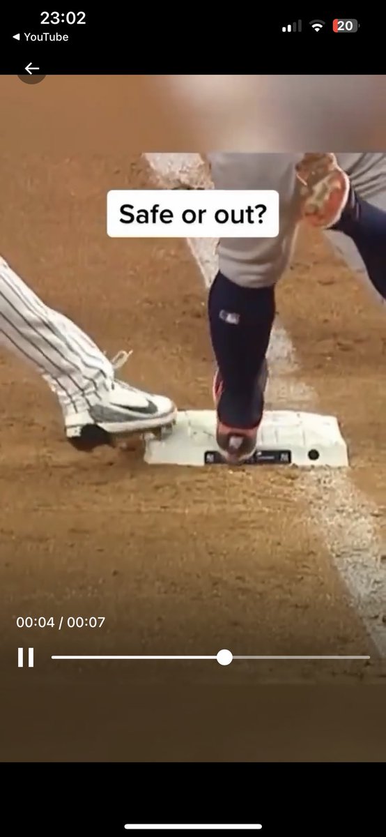 JosephEdlin3's tweet photo. @BBGreatMoments The only 2 frames in the video that matter… https://t.co/vlLQhgYcrg