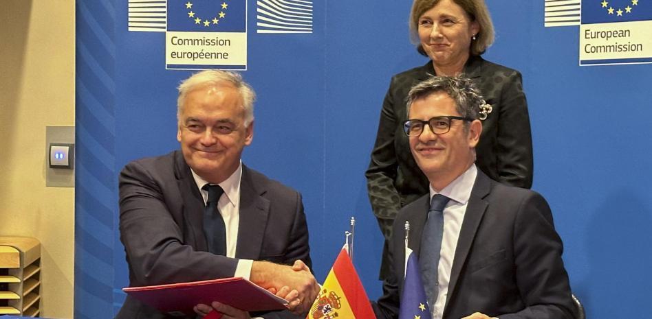 Al PP no le ha engañado nadie. El PP forma parte del engaño.