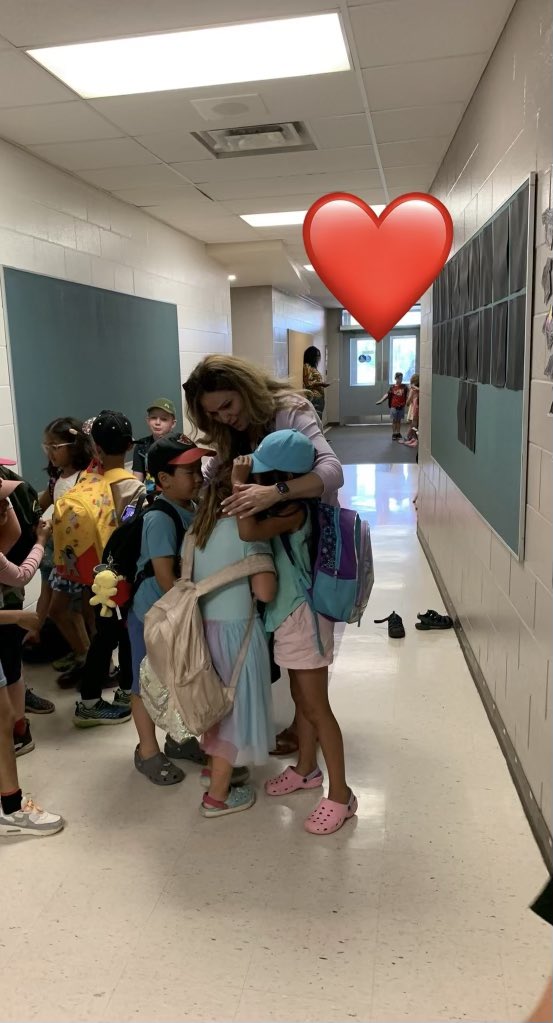 Laurie Arcuri tweet media