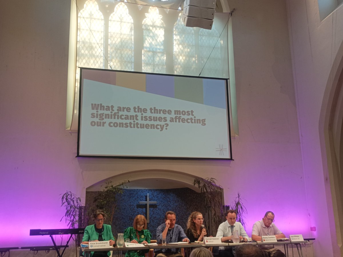 LukeBuckland10's tweet photo. @IanDunt I felt that the election hustings in Winchester tonight reflected far better than the TV debates. Less polished and scripted, far more respectful. Probably helped tho that the audience was in the hundreds not the millions! https://t.co/vatfh7JuhH