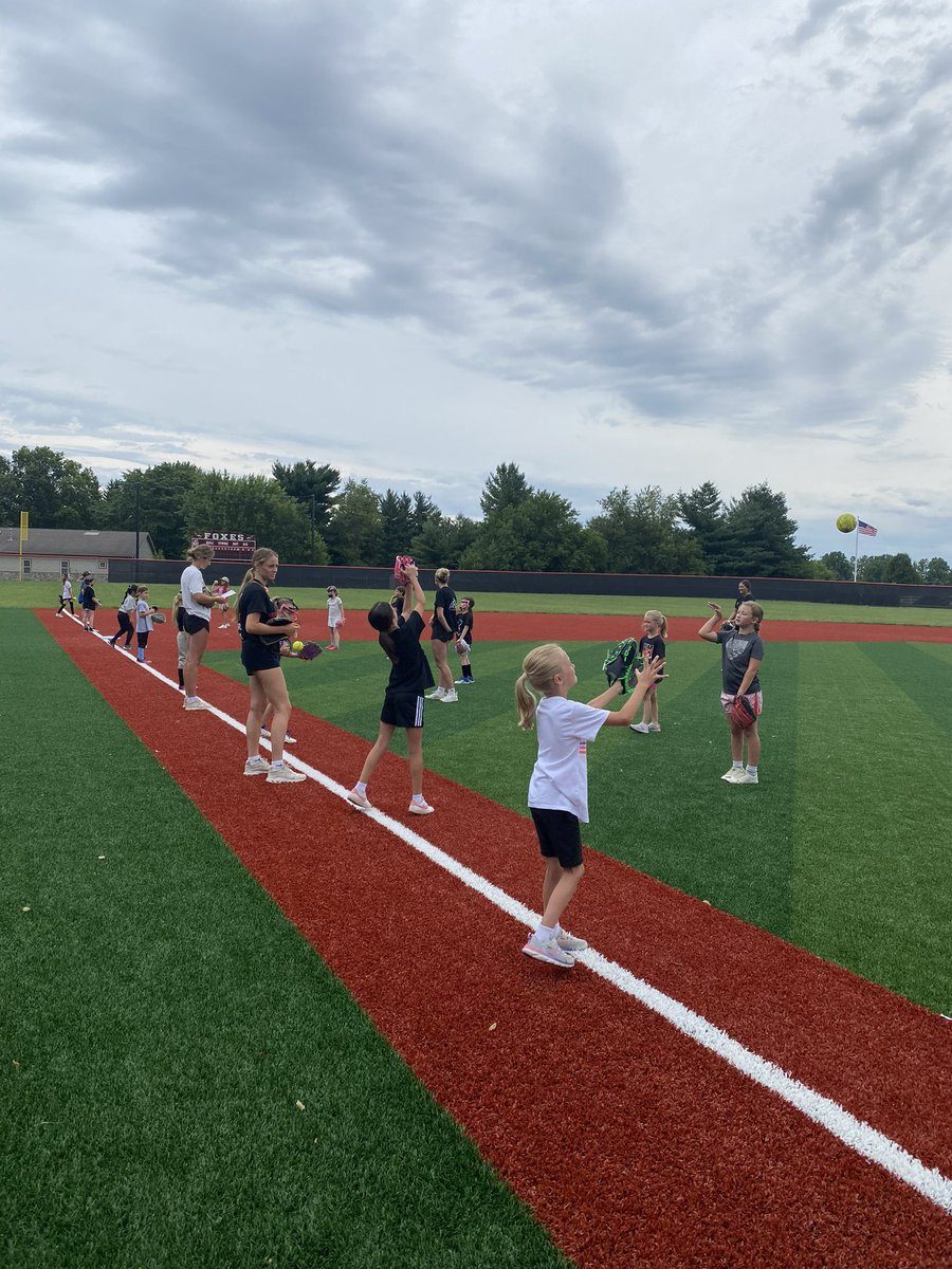 Yorkville High School Softball (@_yhssoftball) on Twitter photo So much fun at our youth camp so far this week! Thank you to all the youth athlete for coming out and working hard. Thank you to our coaches, players and former players for helping run camp and share your wisdom. 🦊 🥎 So much fun at our youth camp so far this week! Thank you to all the youth athlete for coming out and working hard. Thank you to our coaches, players and former players for helping run camp and share your wisdom. 🦊 🥎