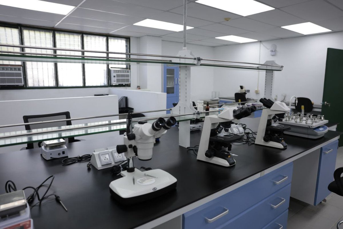De la mano del Presidente <a href="/NicolasMaduro/">Nicolás Maduro</a> nace hoy el Centro Nacional de Investigación, Desarrollo e Innovación del Cacao, en el marco la Gran Misión Ciencia Dr. Humberto Fernández-Morán.

Desde el estado Miranda <a href="/HectoRodriguez/">Héctor Rodríguez C.</a> rodeado de plantaciones históricas de Cacao