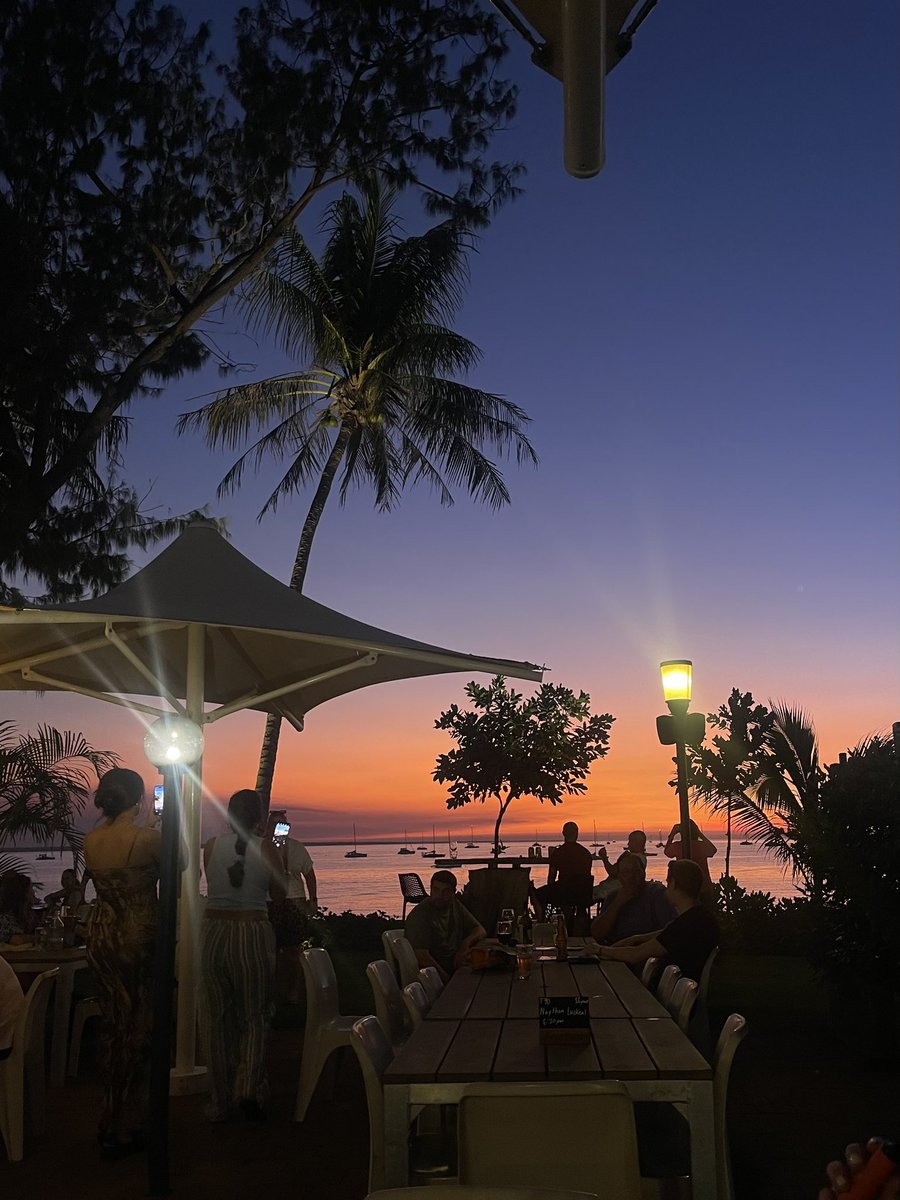 𝑪𝑯𝑨𝑹 🤍 tweet media