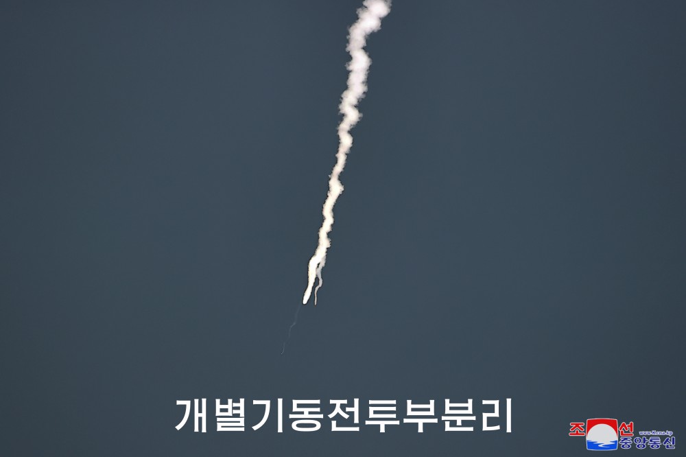 kimileyegenleri's tweet photo. KDHC Füze İdaresi Yeni Önemli Teknolojinin Testini Başarıyla Gerçekleştirdi.
DPRK Missile Administration Conducts Test of New Important Technology. https://t.co/r1vROMGMF1