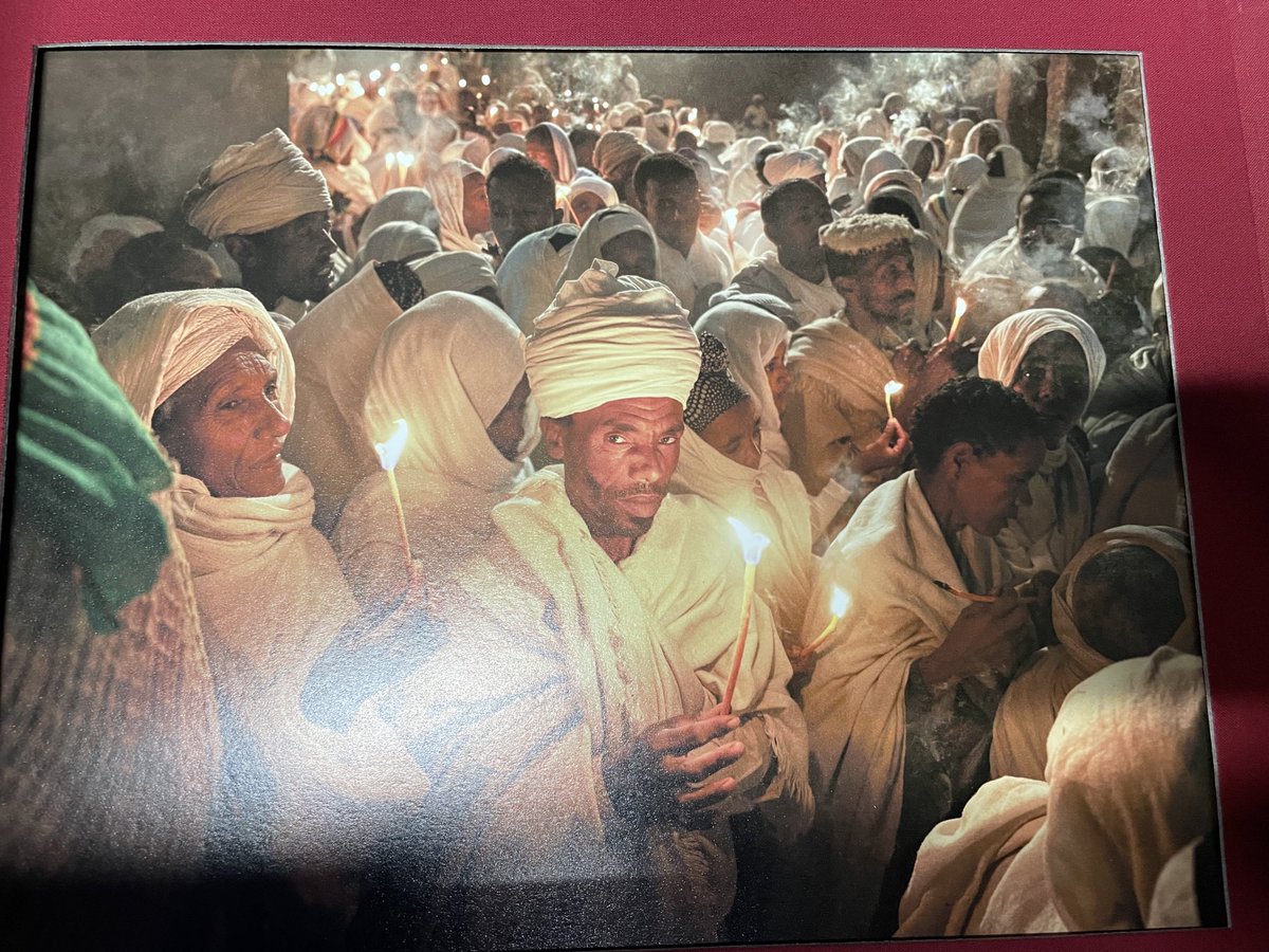 I wanted to share the book I bought from <a href="/joeyldotcom/">joeyL.eth</a>. It is so well done and the presentation is 🤌
Thanks for the great work you do Joey!