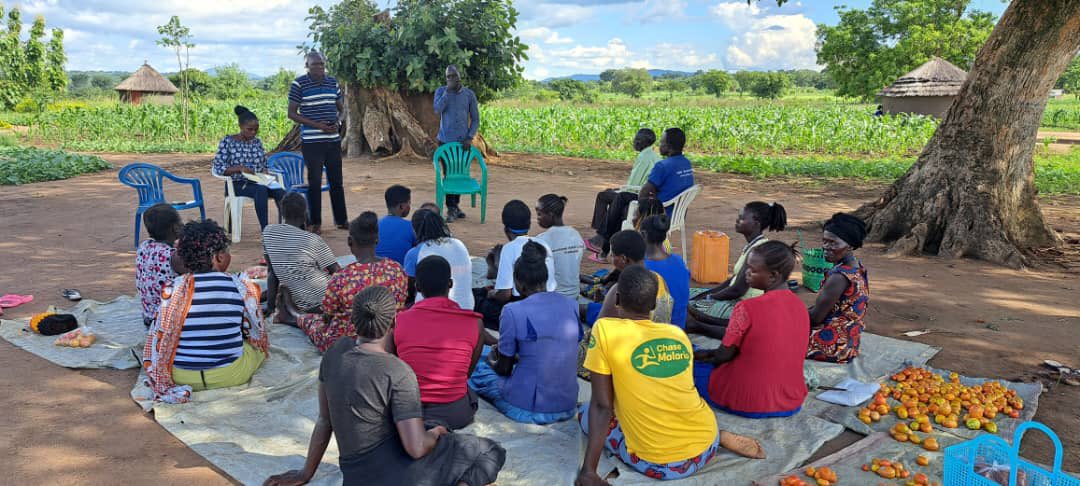 The campaign is still on the move of sensitizing farmers about climate Resilient Agriculture. Our own <a href="/TenzElone/">Asasiira Elone Rhilone</a> today was in another Arua Refugee camp extending the knowledge. It’s our role to ensure that everyone gets Good food for our bodies. 
#ClimateEmergency