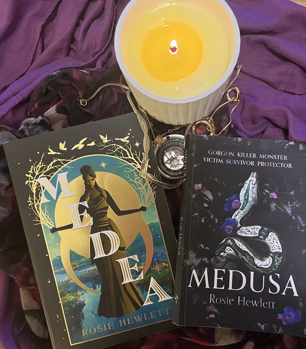 Medusa by Rosie Hewlett - Book Review
Check out my review of this stunning retelling of the ancient Greek myth of Medusa.
#bookreview #bookrecommendation #ancientgreekmyth #retelling#medusa