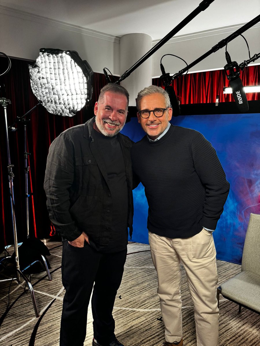 Leandro Hassum (@leandrohassum) on Twitter photo Tem coisas que só o Gru pode me proporcionar!!! Esse domingo no <a href="/showdavida/">Fantástico</a> o meu encontro com STEVE CARRELL ♥️♥️♥️
Quem aí tá de olho no Meu Malvado Favorito 4? Tem coisas que só o Gru pode me proporcionar!!! Esse domingo no <a href="/showdavida/">Fantástico</a> o meu encontro com STEVE CARRELL ♥️♥️♥️
Quem aí tá de olho no Meu Malvado Favorito 4?