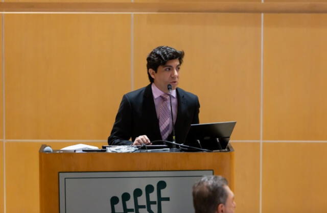 EVillarrealino's tweet image. Egresados villarrealinos, ingeniera de transportes Isis Lizet Pagola Díaz y médico José Armando Gonzales Zamora, dejan en alto el nombre de la UNFV, en el Perú y en Estados Unidos.
Leer más aquí → bit.ly/3XG11Sl
#UNFV #Egresados #Exitosos #Medicina #Ingeniería