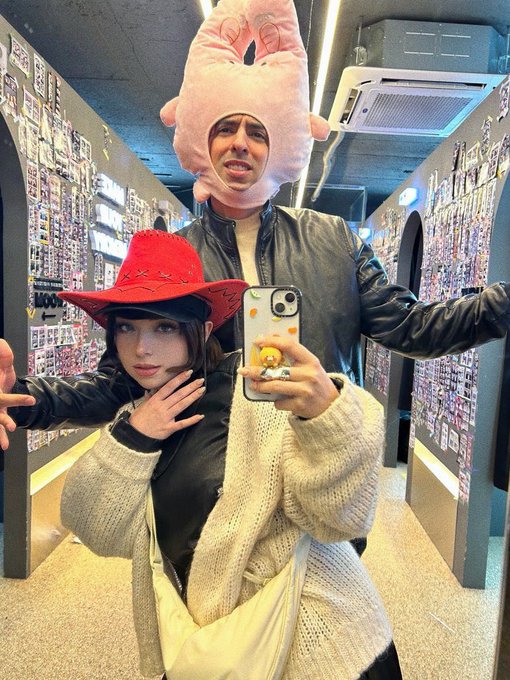 happy 5 years @skoochlol 🍗🫶 https://t.co/IUQcl5BeyW<a class="tags" target="_blank" title="On Twitter" href="/?out=eyJ0eXAiOiJKV1QiLCJhbGciOiJIUzUxMiJ9.eyJpYXQiOjE3MTk2NjQwNjIsImlzcyI6InR3cG9ybnN0YXJzLmNvbSIsIm5iZiI6MTcxOTY2NDA2MiwiZXhwIjoxNzUxMjAwMDYyLCJyZWRpcmVjdF91cmwiOiJodHRwczovL3R3aXR0ZXIuY29tL3Nrb29jaGxvbCJ9.GLey-KjP5pyWt-k3w_XO9rhMUZ223rETAt7YTvFHgZ1JMTSKrXByB_xgtRBWOJ_Q-GOEivBh-YJysAYOA3y2gg">@skoochlol</a>