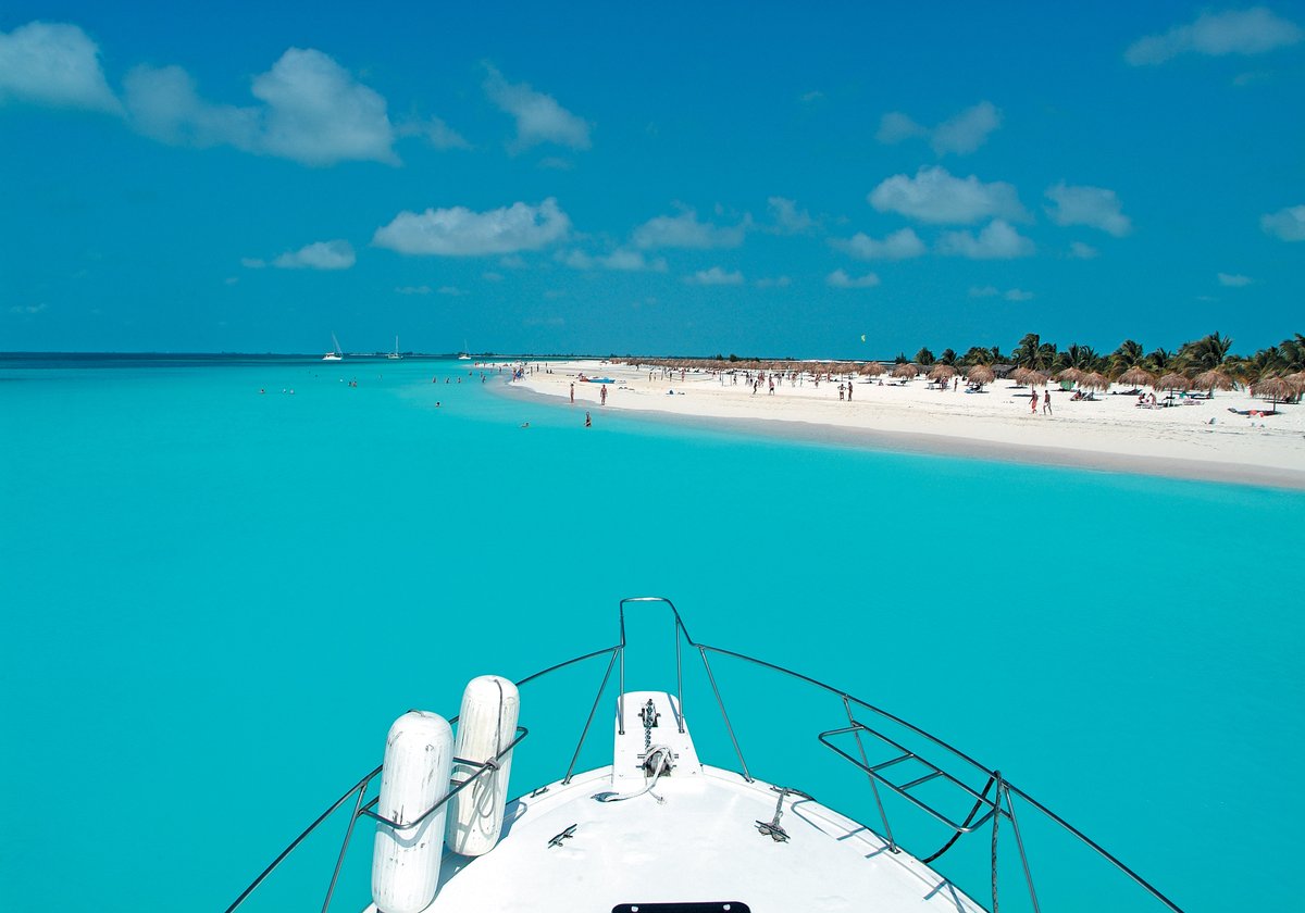 MinturCuba's tweet photo. 🌴🌴🏝¡La vida es una aventura, disfrútala al máximo en #Cuba! 🌞😎🏖⛱ #CubaUnica #ToleranciaCeroALasDrogas   #ModoVerano  👉 👉 👉 https://t.co/RnPUOAdgDL https://t.co/0OsA7RdCbV https://t.co/uK2hkY0hBo https://t.co/f4CRYuLwtE https://t.co/In4lYlzpMK