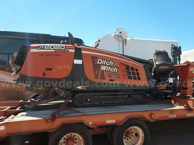 SierraAuction's tweet image. Ditch Witch JT2020 Mach 1 Directional Drill in Phoenix, Arizona. Begins Closing June 27th, at 12:00pm MST. Bid Now at govdeals.com/asset/214/25917

#ditchwitch #directionaldrilling #heavyequipment #auction