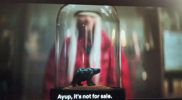 sweetxxangels's tweet photo. Wait…
So if #EdwinPayne didn't stop #TragicMick and listen to his tragic story, he'd get this bear figure instead!
And that means...#Niko wouldn't have had it!
That she would not be saved!
That she would die for real!
That #EdwinPayne would really have lost his new bestie! 💔 https://t.co/b8bz1YrpBe