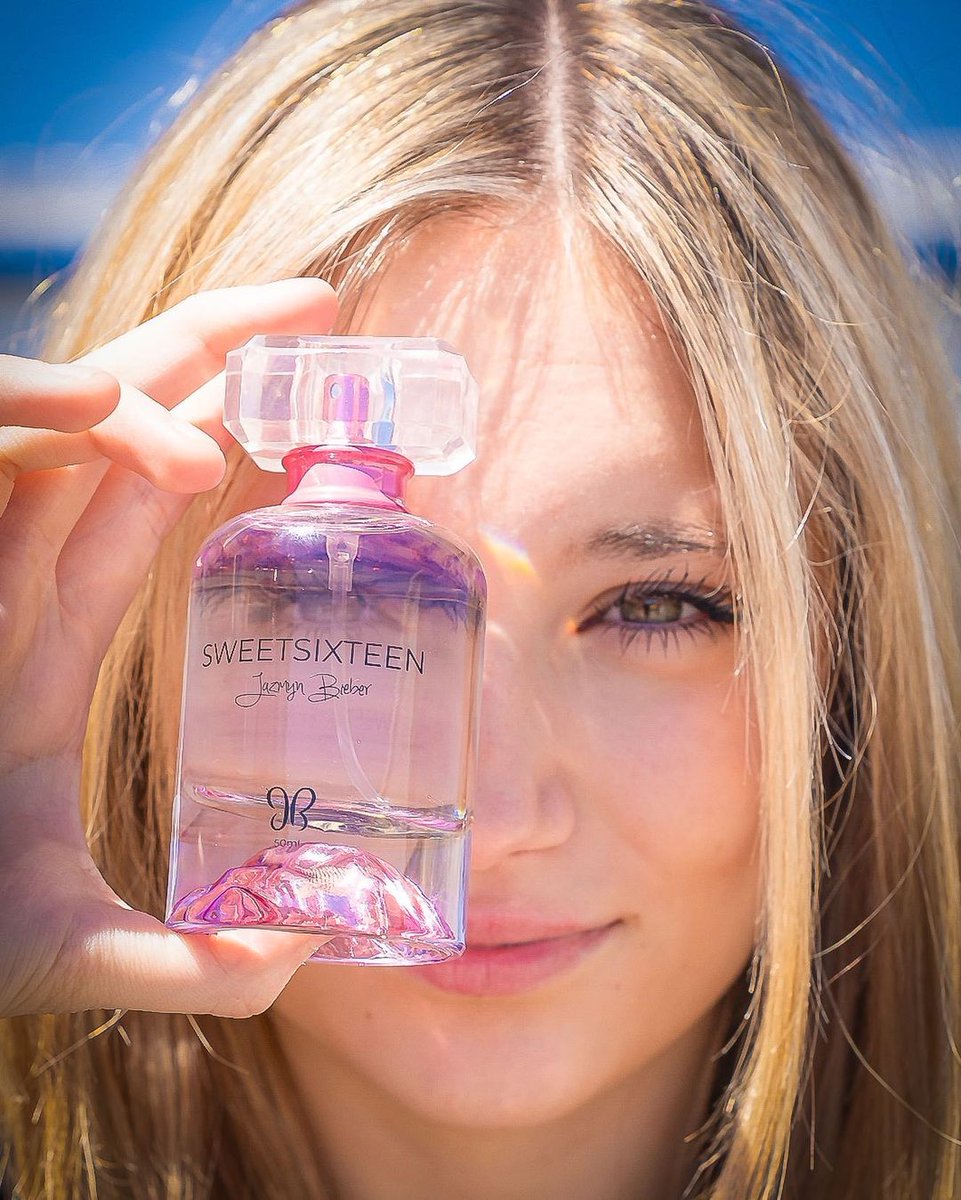 Teamjazzy's tweet photo. Sweet Sixteen by Jazmyn Bieber 

A youthful and vibrant perfume designed for the coming-of-age moment. ❇️

For more informations
https://t.co/itKdjBfLES https://t.co/k66tiAMeSQ