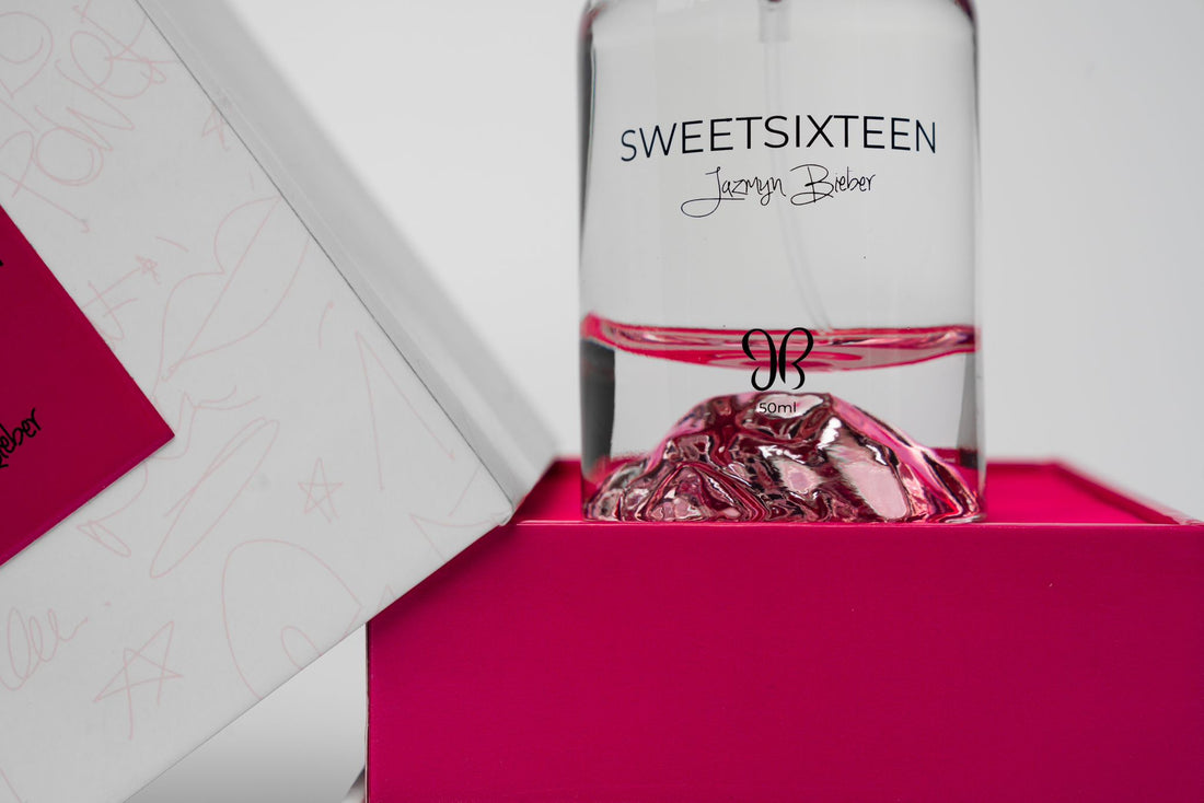 Teamjazzy's tweet photo. Sweet Sixteen by Jazmyn Bieber 

A youthful and vibrant perfume designed for the coming-of-age moment. ❇️

For more informations
https://t.co/itKdjBfLES https://t.co/k66tiAMeSQ