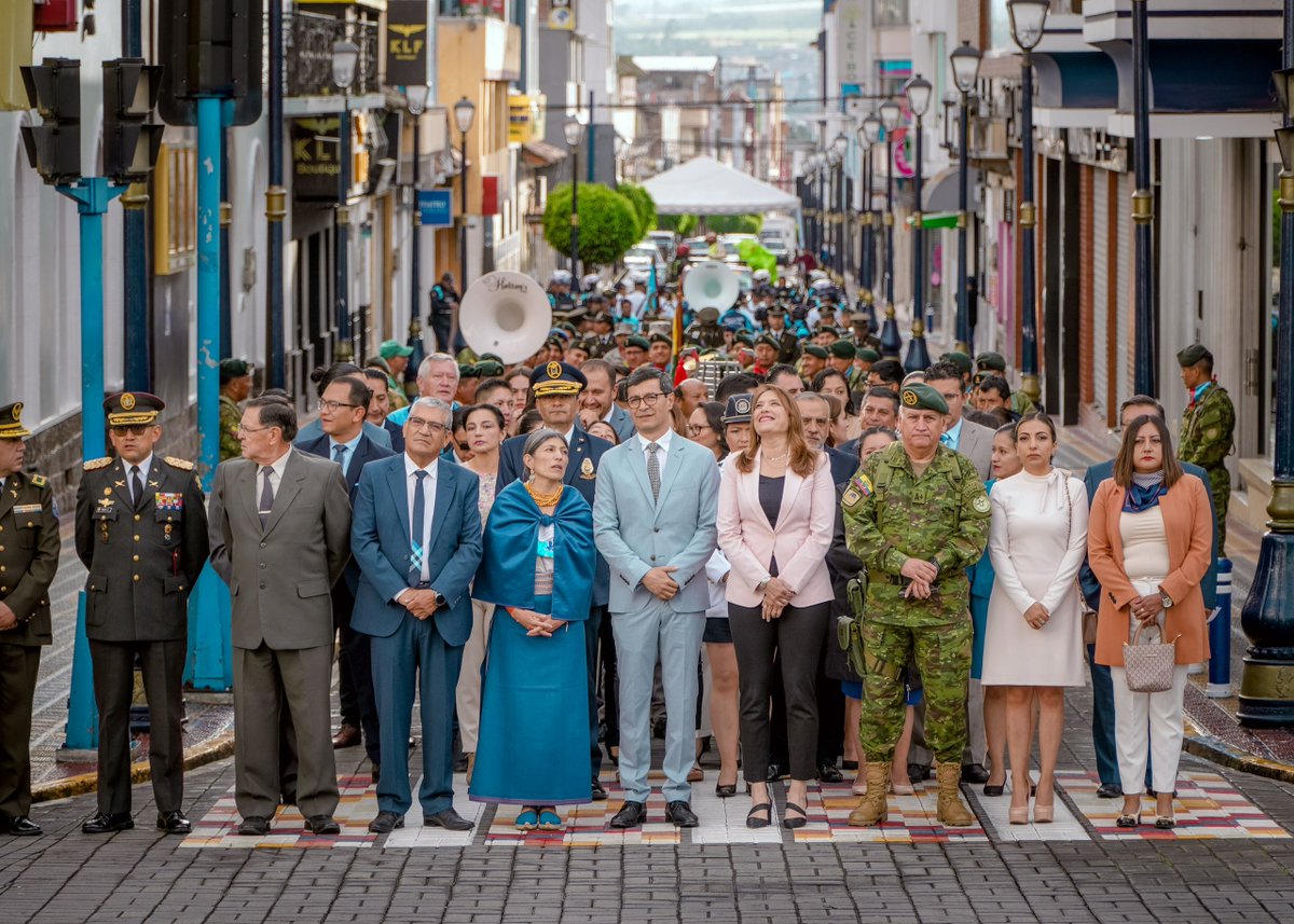 GADOtavalo's tweet photo. Durante el acto cívico se rememoró la guerra independentista en la que fue decisiva la Batalla de Ibarra y la anexión de Ecuador a la Gran Colombia, creándose la provincia de Imbabura el 25 de junio de 1824.
#200Años #BicentenarioImbabura 
@bellhermosa https://t.co/acsWDa7N59