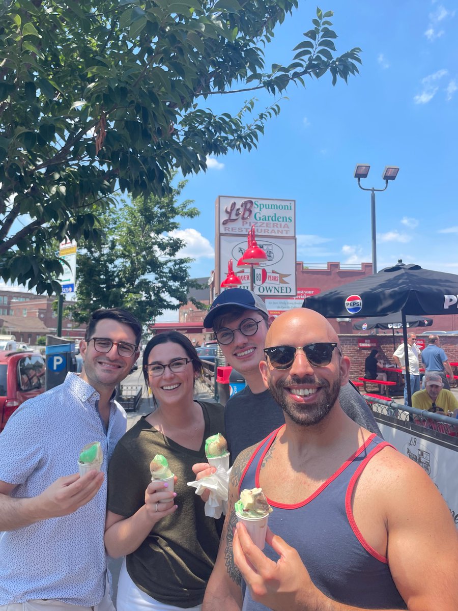 MaloneyNell's tweet photo. Final Wellness Wednesday, Chief style. #backtobrooklyn @rwjsurgery @AJRossiMD @ptrucheMD @brie_slatnick @SteveyBoy1589 https://t.co/maaJpIGqy1