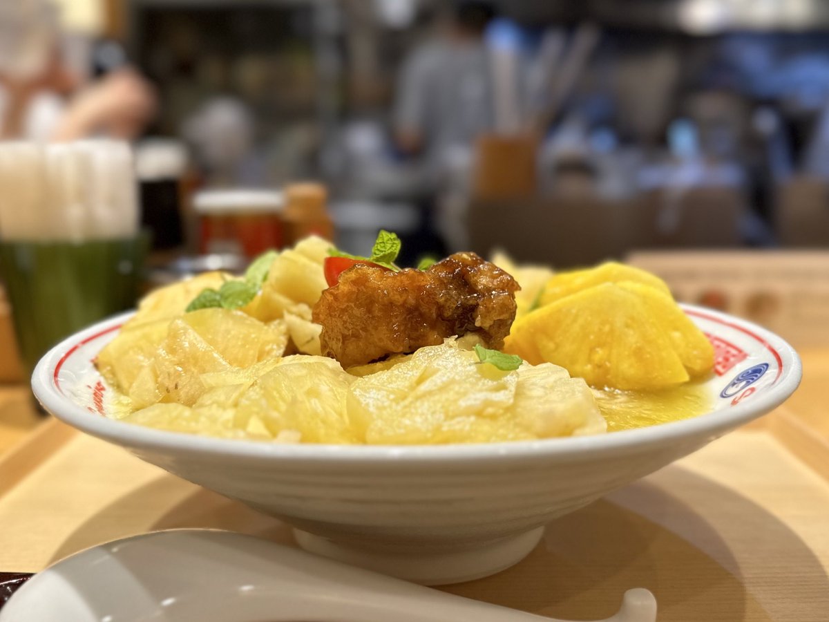 23notwi's tweet photo. +ISHIGAKI「石垣の恵」
#石垣島3種のパインの冷やし麺 5,000円
#plusISHIGAKI
#石垣の恵
#石垣島
#3種のパインの冷やし麺
#パイン
#パイナップル
#ジュワリー
#グラン
#サンドルチェ
#冷やし
#パイナップルラーメン
#フルーツラーメン
#限定
#ソラノイロ
#ソラノイロartisannoodles
#麹町
#ラーメン https://t.co/Qqn5Yo8kjf