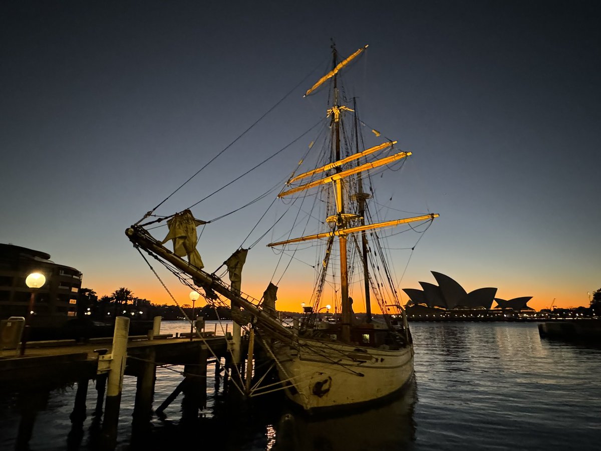 Prof Maria Kavallaris AM 🌈 (@mk_cci) on Twitter photo Wow.. @OzNanoMed 14 Intl NanoMedicine Conference was an outstanding celebration of great science, networking, sharing of ideas, excellent food & the best views in the world. <a href="/NanoMed_UNSW/">NanoMed</a> <a href="/KidsCancerInst/">Childrens Cancer Institute</a> <a href="/UNSW/">UNSW</a> <a href="/PH_Graber/">Philipp Graber</a> <a href="/LakshikaKee1/">Lakshika Keerthirathna</a> <a href="/aminchacaacosta/">Alexis Minchaca</a> <a href="/Amy_R_Logan/">Amy Logan</a> <a href="/ernest_moles/">Ernest Moles</a> Wow.. @OzNanoMed 14 Intl NanoMedicine Conference was an outstanding celebration of great science, networking, sharing of ideas, excellent food & the best views in the world. <a href="/NanoMed_UNSW/">NanoMed</a> <a href="/KidsCancerInst/">Childrens Cancer Institute</a> <a href="/UNSW/">UNSW</a> <a href="/PH_Graber/">Philipp Graber</a> <a href="/LakshikaKee1/">Lakshika Keerthirathna</a> <a href="/aminchacaacosta/">Alexis Minchaca</a> <a href="/Amy_R_Logan/">Amy Logan</a> <a href="/ernest_moles/">Ernest Moles</a>