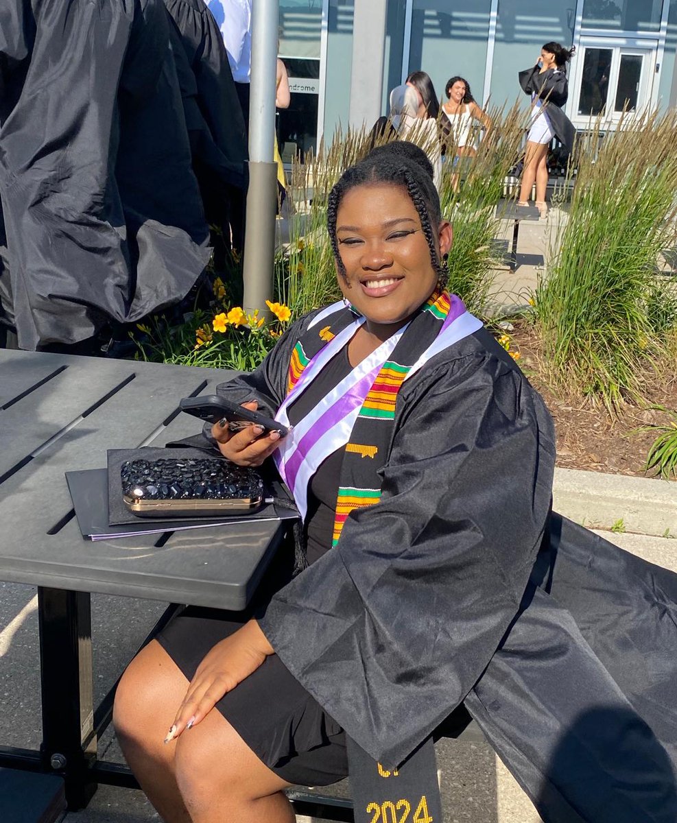 This year, we introduced the NXTGEN BSU Grad award! Awarded to two graduating students who has demonstrated significant commitment to our school’s Black Student Union🫶🏾