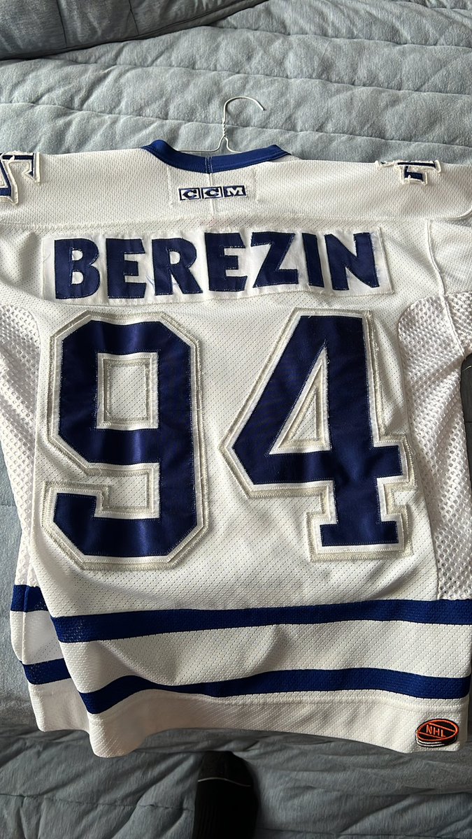 CagnaNick's tweet photo. @NHLAlumni @MapleLeafs @LeafsAlumni @ArizonaCoyotes @CanadiensMTL @AnciensCHC @NHLBlackhawks @Capitals https://t.co/RsR3abxahv