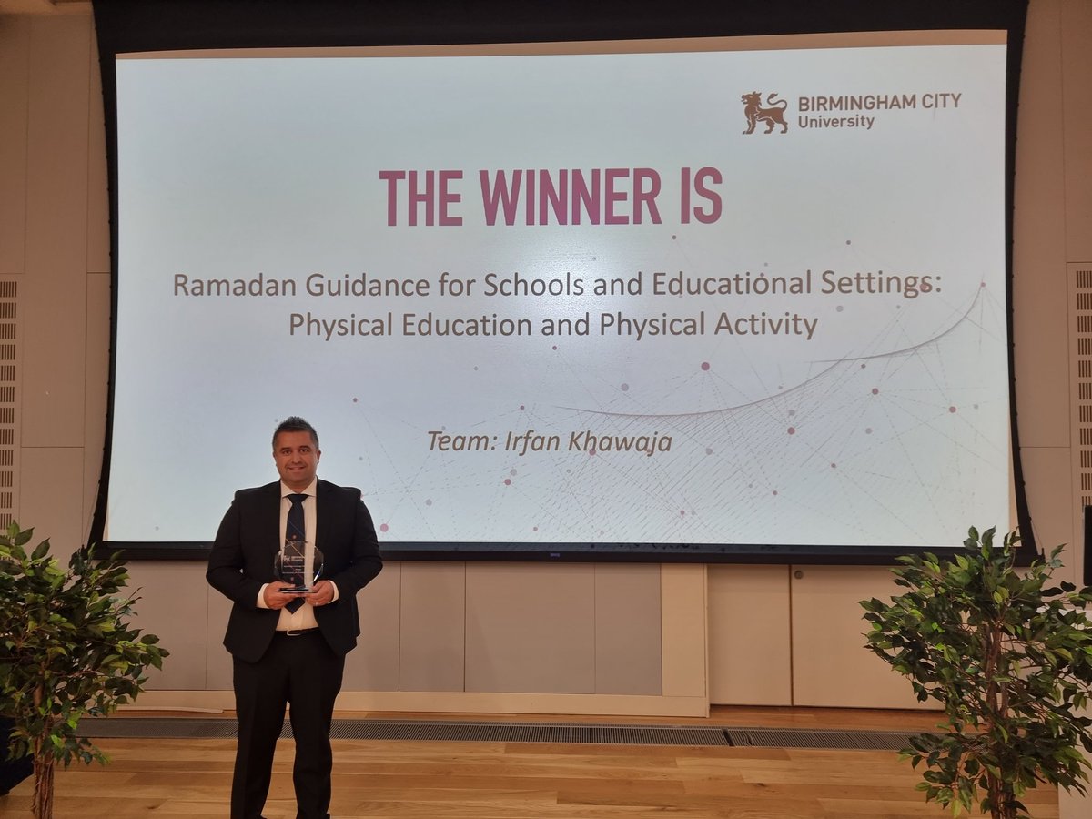 iffykhawaja's tweet image. Truly humbled to have won the &apos;University for Birmingham&apos; award for the Ramadan Guidance project. Thanks to all partners for your support, and for your valued contribution to this guidance.

@afPE_PE @MuslimCouncil @YouthSportTrust @cimspa @MyBCU #KEAwards #KnowledgeExchange