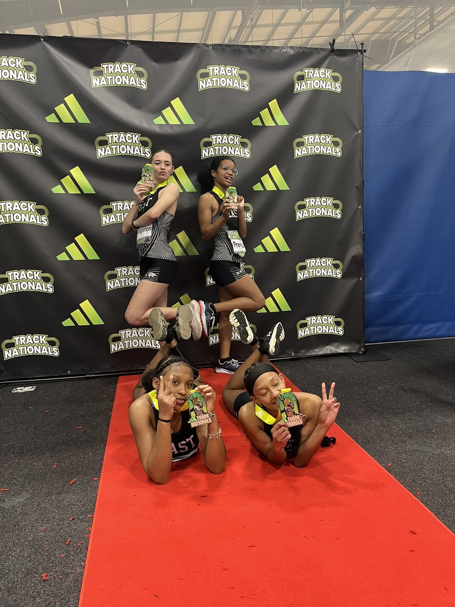 madss_2025's tweet photo. indoor adidas nationals!! finished 5th in the girls high school 4x200 relay championship and got the all-american status!! broke the school record twice and ran a 1:42.08 as our placing time. GO EAST!! 🤍🖤🐾 https://t.co/nyP8gKKXHV