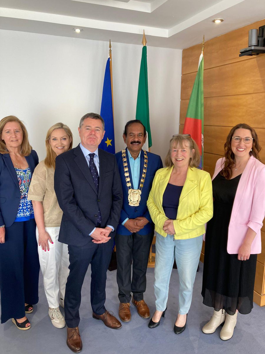 Delighted to be returned and topping <a href="/FineGael/">Fine Gael</a> for @SDCC. 
Met with <a href="/Paschald/">Paschal Donohoe</a> and @Mayorbabyperrapudam at SDCC today along with <a href="/EmerHigginsTD/">Emer Higgins TD</a> and #Shirleyohara and <a href="/vickicasserly/">Vicki Casserly</a>. 
<a href="/SimonHarrisTD/">Simon Harris TD</a> 
<a href="/FineGael/">Fine Gael</a> 
<a href="/brophytalks/">Colm Brophy</a> <a href="/ReginaDo/">Regina Doherty MEP</a>