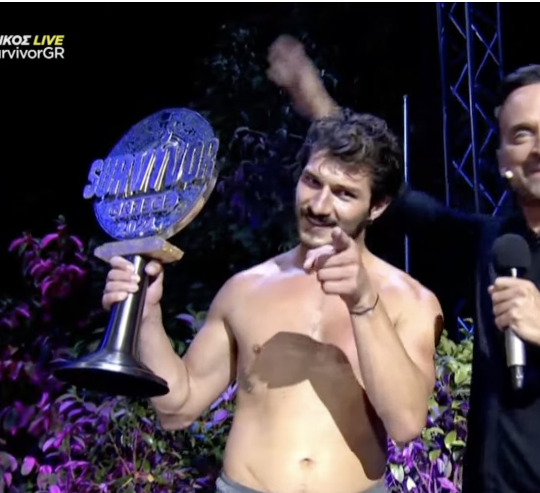 ememre's tweet photo. Batuhanla shiplenen her evrende şampiyonluk oluyor💯
Bu üçgendeki bahtsız bedevi olmayı nasıl başardın, anlatsana biraz @bkaracakayaaa 😅
#survivorGR #Survivorallstar2024 #BatuhanKaracakaya #OgedayGirişken #DanBat #OgBat https://t.co/9qe8lk1vAg