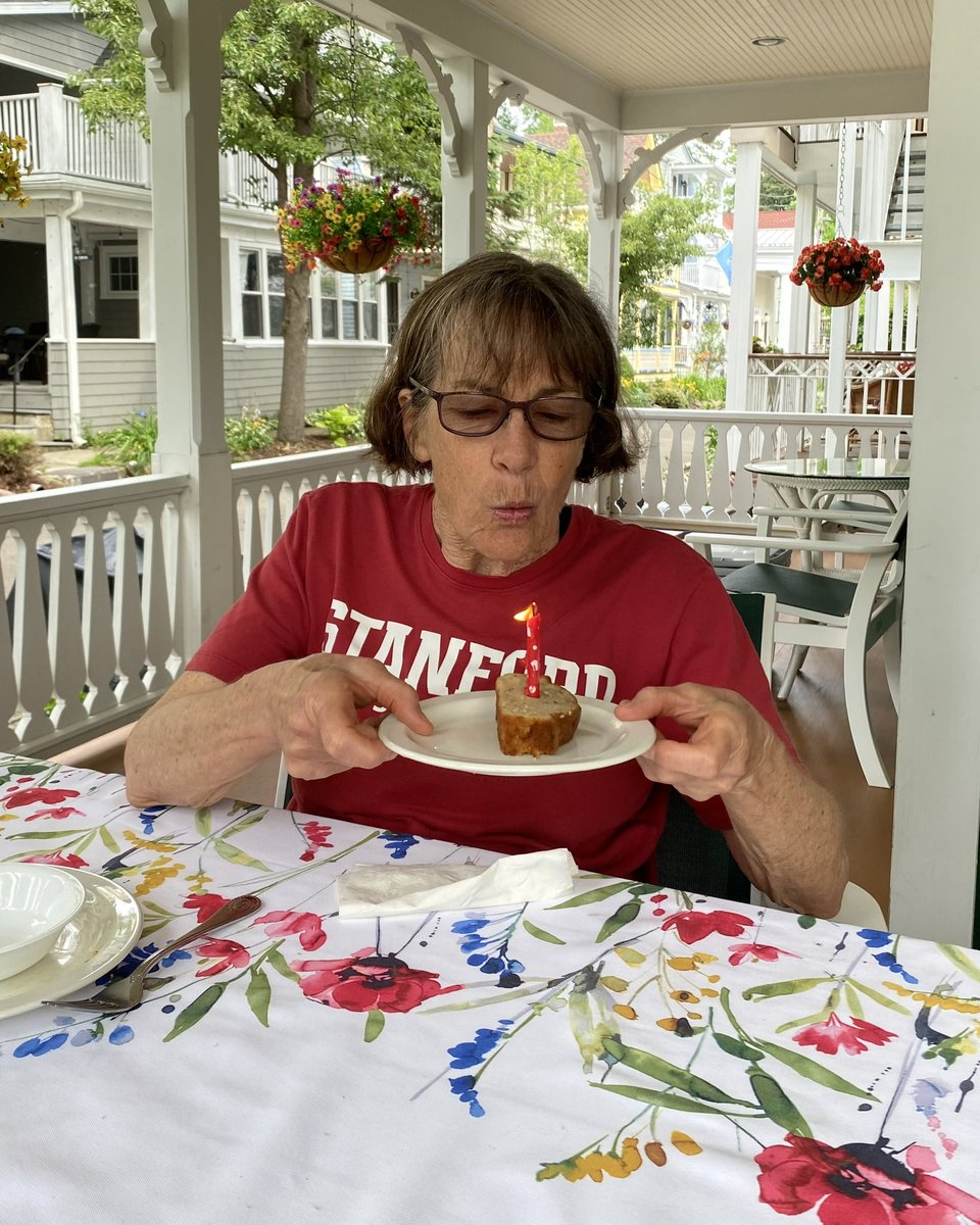 7️⃣1️⃣ years young 🧁🌬️🕯️