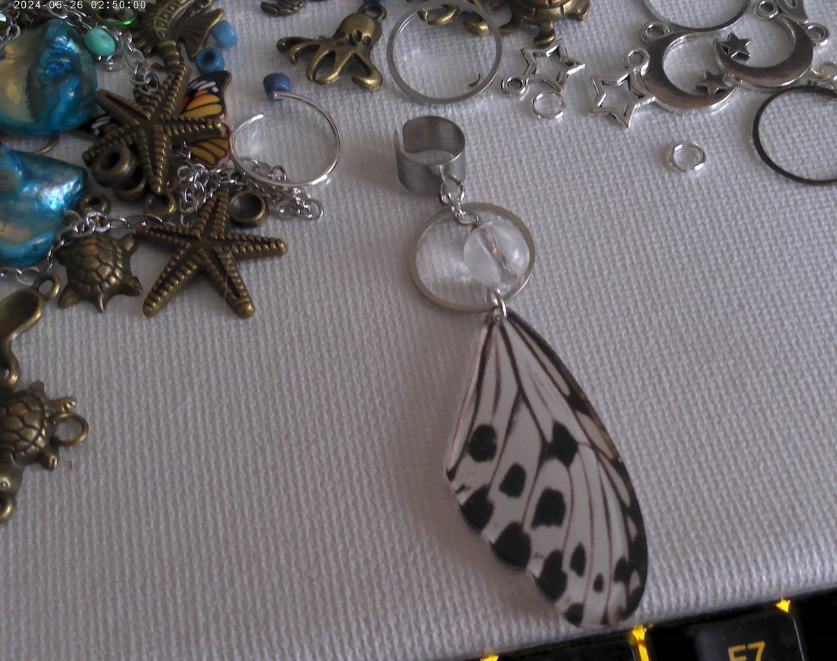 IRGRL's tweet photo. These are resin butterfly earrings!
What do we all think of these?

They will be up soon!
https://t.co/tzBihhxFbM 

#dangleearrings #butterflyearrings #butterflies #etsy #earringdesign https://t.co/K6ei1ioVtB