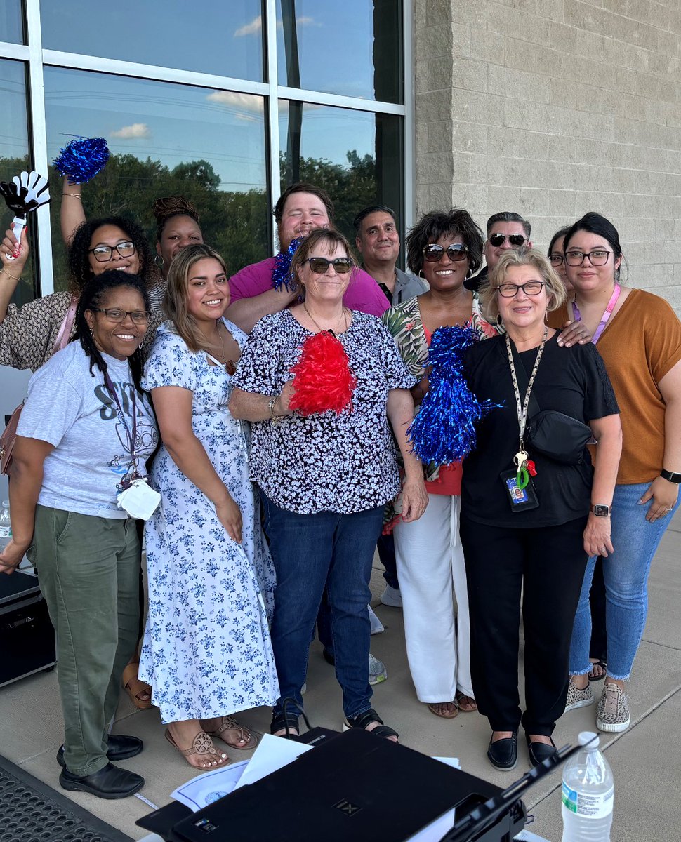 AELIrvingISD's tweet photo. The AEL Summer Academy has come to an end - stay tuned as we prepare to bring you more classes next year and A Special Thanks to McKesson and our small friends for sharing the summer with us. #AdultEducation #IrvingISD #myirvingisd #AEL #thepowerofus #IISDReimagined #Mckesson https://t.co/9VhKsPVyjd