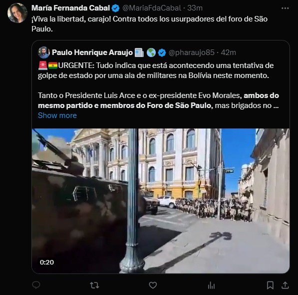 Cuando perteneces a un partido llamado centro democrático, quieres ser elegida presidente democráticamente pero odias la democracia y aplaudes los golpes de estado