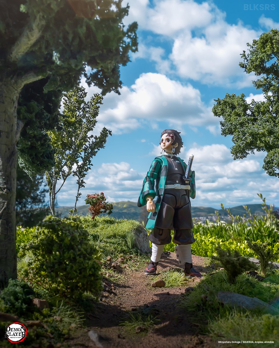BLKSRS_'s tweet photo. Another awesome collaboration with @BandaiNamcoPlay to showcase The Ultimate Legends Demon Slayer Tanjiro figure! 🔥
-
This diorama was my first serious attempt at creating a highly detailed nature scene. 😁
---
#DemonSlayer #UltimateLegends #ToyPhotography #BLKSRS #LUMIXGH6 https://t.co/LuYNHVMyuo