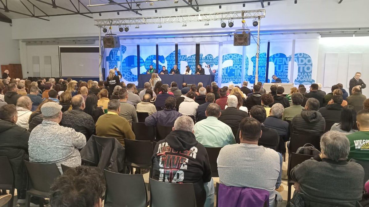 TrabajoPBA's tweet photo. #SantaFé 📍El ministro, @waltercorreaok, participó del encuentro de la Federación de Sindicatos de Trabajadores Municipales (FESTRAM) que se realizó en el Complejo Institucional Néstor Kirchner. https://t.co/wyi8AjsY0u