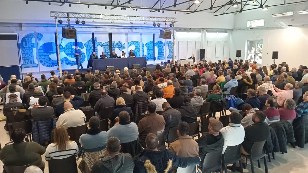 TrabajoPBA's tweet photo. #SantaFé 📍El ministro, @waltercorreaok, participó del encuentro de la Federación de Sindicatos de Trabajadores Municipales (FESTRAM) que se realizó en el Complejo Institucional Néstor Kirchner. https://t.co/wyi8AjsY0u