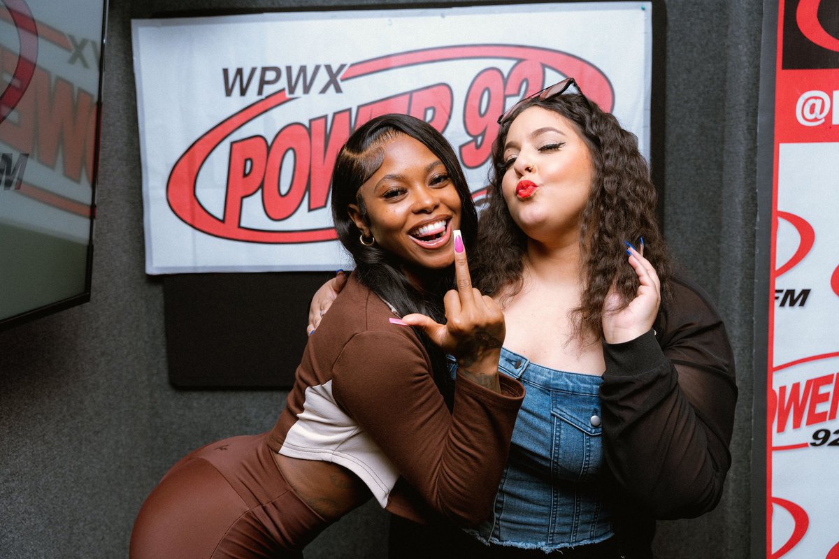 MoneyMaha_'s tweet photo. S/O @BigBossVette ๐๐ค๐ผ Check out our interview on @Power92Chicago ๐ป #IceMe ๐ฅถ๐ง https://t.co/M1y6IazdUg