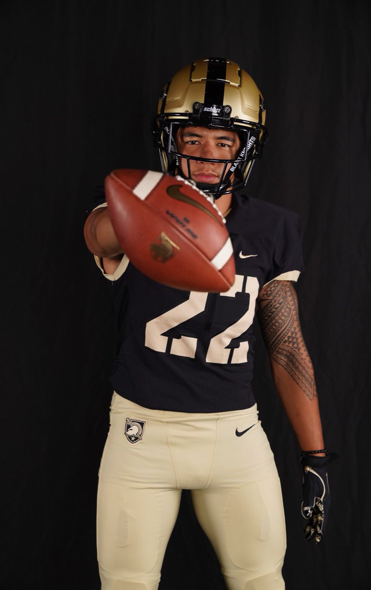 Chevas Gregory Jr. (@chevas_gregory) on Twitter photo Mahalo to Army’s Coaching staff and players for welcoming my family and I to my OV at West Point! I especially want to thank <a href="/CoachJeffMonken/">Jeff Monken</a> <a href="/CoachSaturnio/">Sean Saturnio</a> <a href="/CoachBPowers/">Blake Powers</a> for making me feel at home. #GoArmyBlackKnights Mahalo to Army’s Coaching staff and players for welcoming my family and I to my OV at West Point! I especially want to thank <a href="/CoachJeffMonken/">Jeff Monken</a> <a href="/CoachSaturnio/">Sean Saturnio</a> <a href="/CoachBPowers/">Blake Powers</a> for making me feel at home. #GoArmyBlackKnights