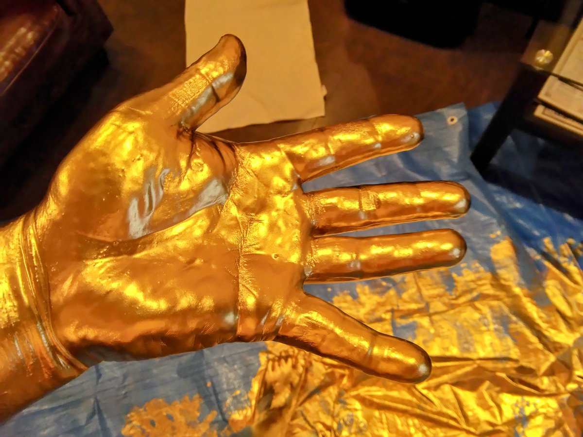paintmessylove1's tweet photo. 金粉day✴

#WAM
#金粉
#goldpaint https://t.co/asLFWNiuRs