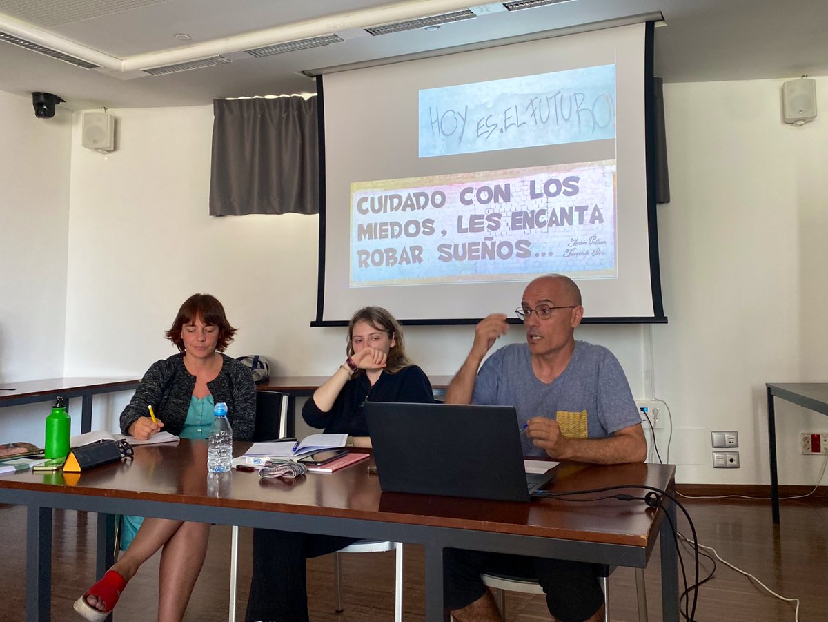 #26Jn a <a href="/OctubreCCC/">OctubreCCC</a>
amb Luis González Reyes i Nerea Morán, modera Paula Re
"Desafiaments de les ciutats del segle XXI.Una reflexió col·lectiva"🌱

El metabolisme de la Ciutat!
Del relat a l'ecoutopia,amb narrativa ecosocial,de la crisi sistèmica a la vulnerabilitat
<a href="/luisglezreyes/">Luis González Reyes</a>