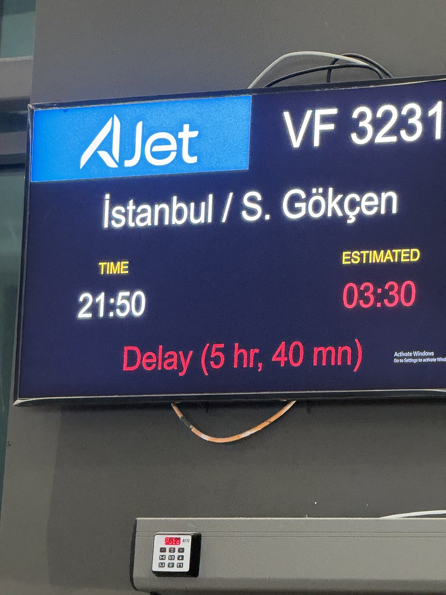 sugarhe's tweet photo. @AJET_TR mi ? Bir daha asla :. https://t.co/gM9igCRwqV